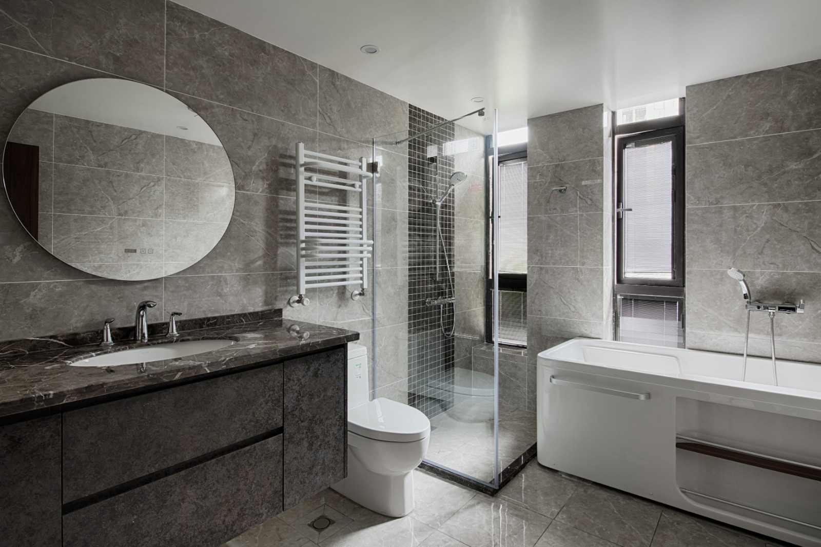 50f289ef-31e3-4bd4-9032-b8ba5959facb.jpg