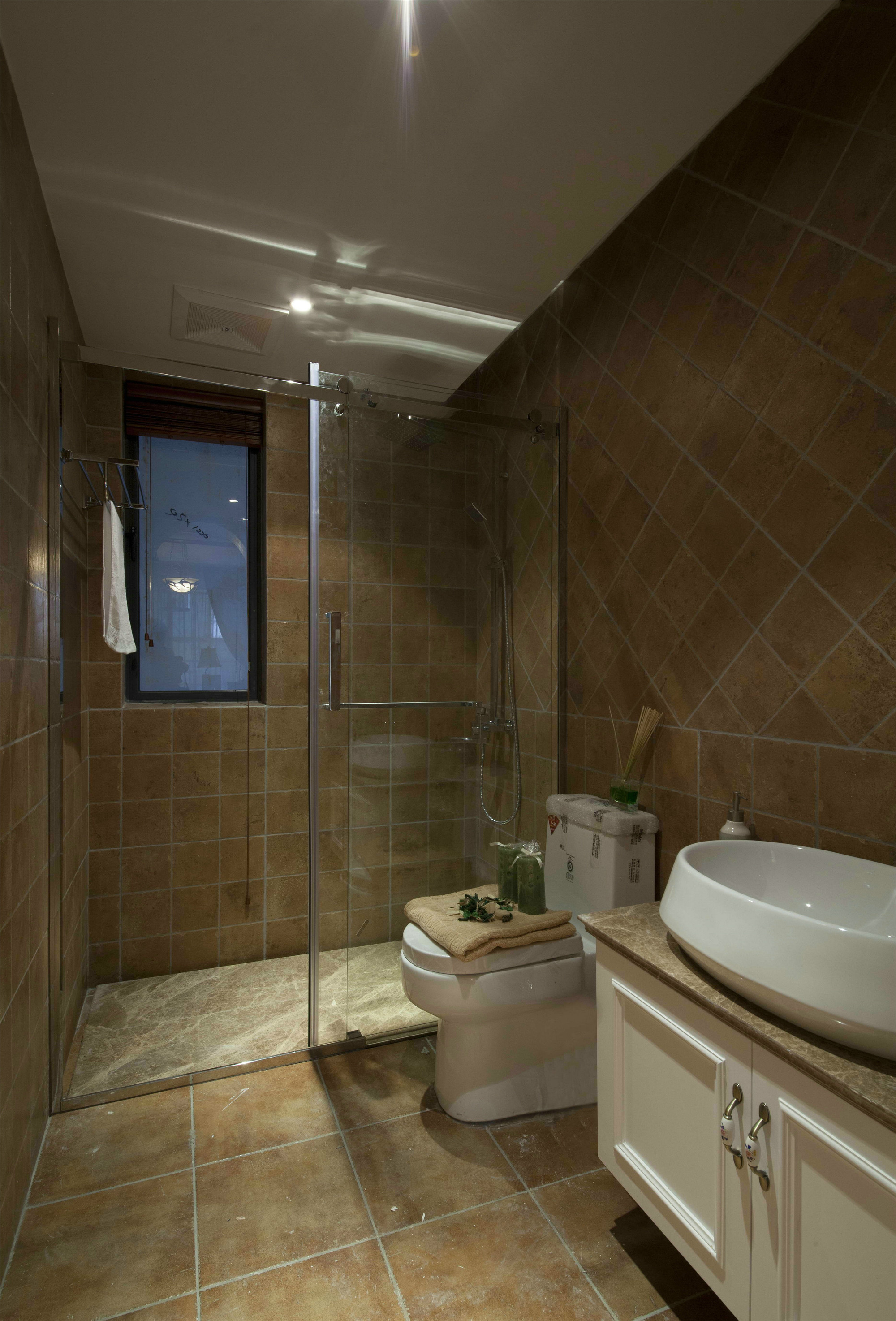 b5d4260b-0efd-4a15-9dca-d089a3bb3982.jpg